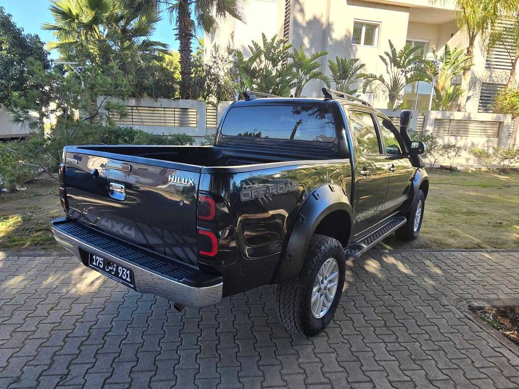 đToyota Hilux 4x4 3Litres 2013 boite auto đ
10cv Dieselđ on accepte l Ă©change des voitures