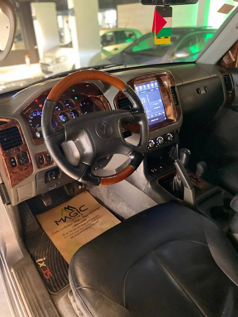 MITSUBISHI PAJERO