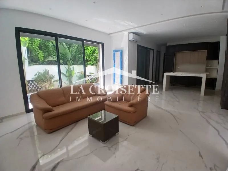 Duplex S3 avec piscine à La Marsa MDL0695
