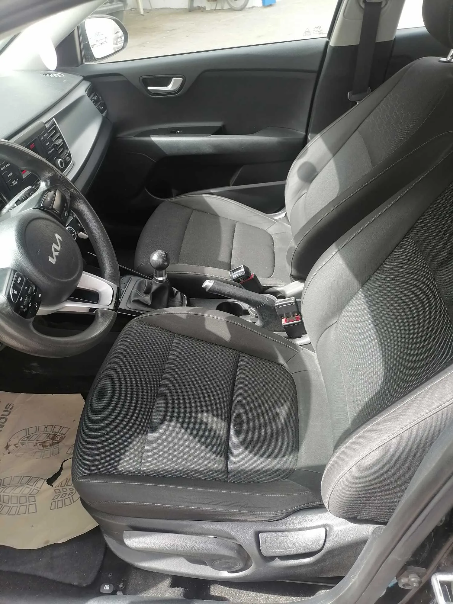 kia rio coupé