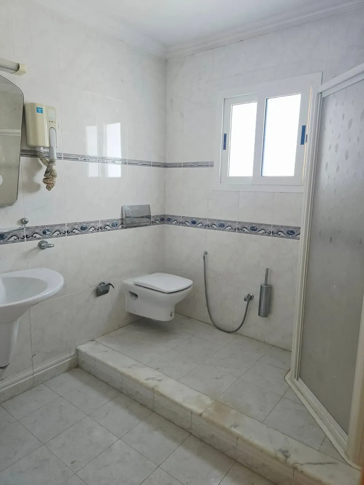 🏡Villa Haut Standing Avec Vue Mer En Vente à Chott Mariem