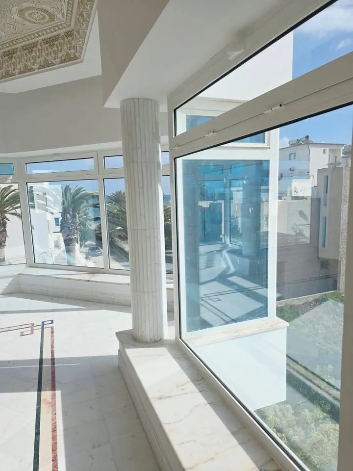 🏡Villa Haut Standing Avec Vue Mer En Vente à Chott Mariem