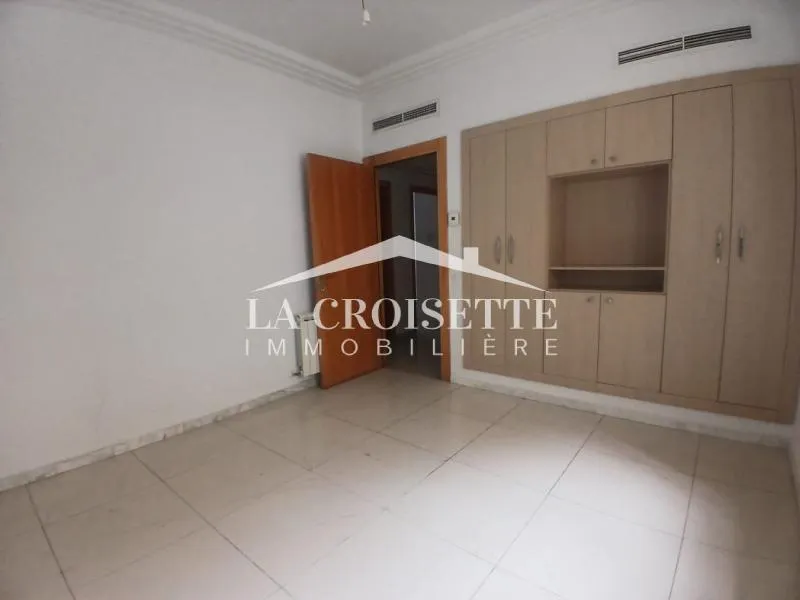 Appartement s3 avec terrasse au Lac2 MAL2103