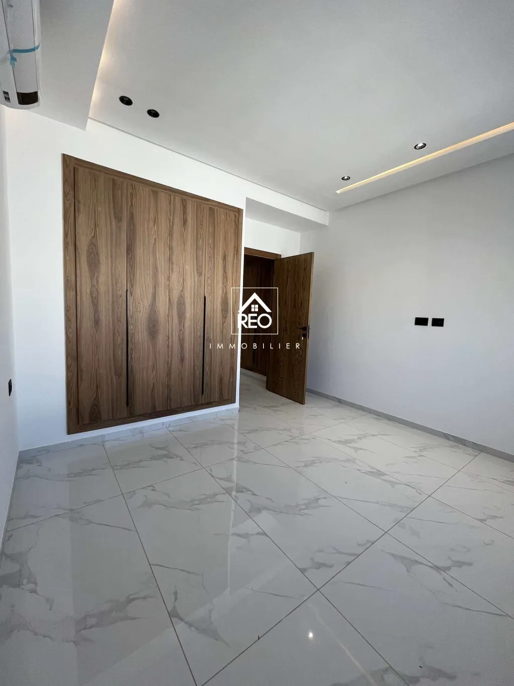 À LOUER : Un luxueux appartement S+1 situé a Chotrana 3 ( Jamais Habité )
