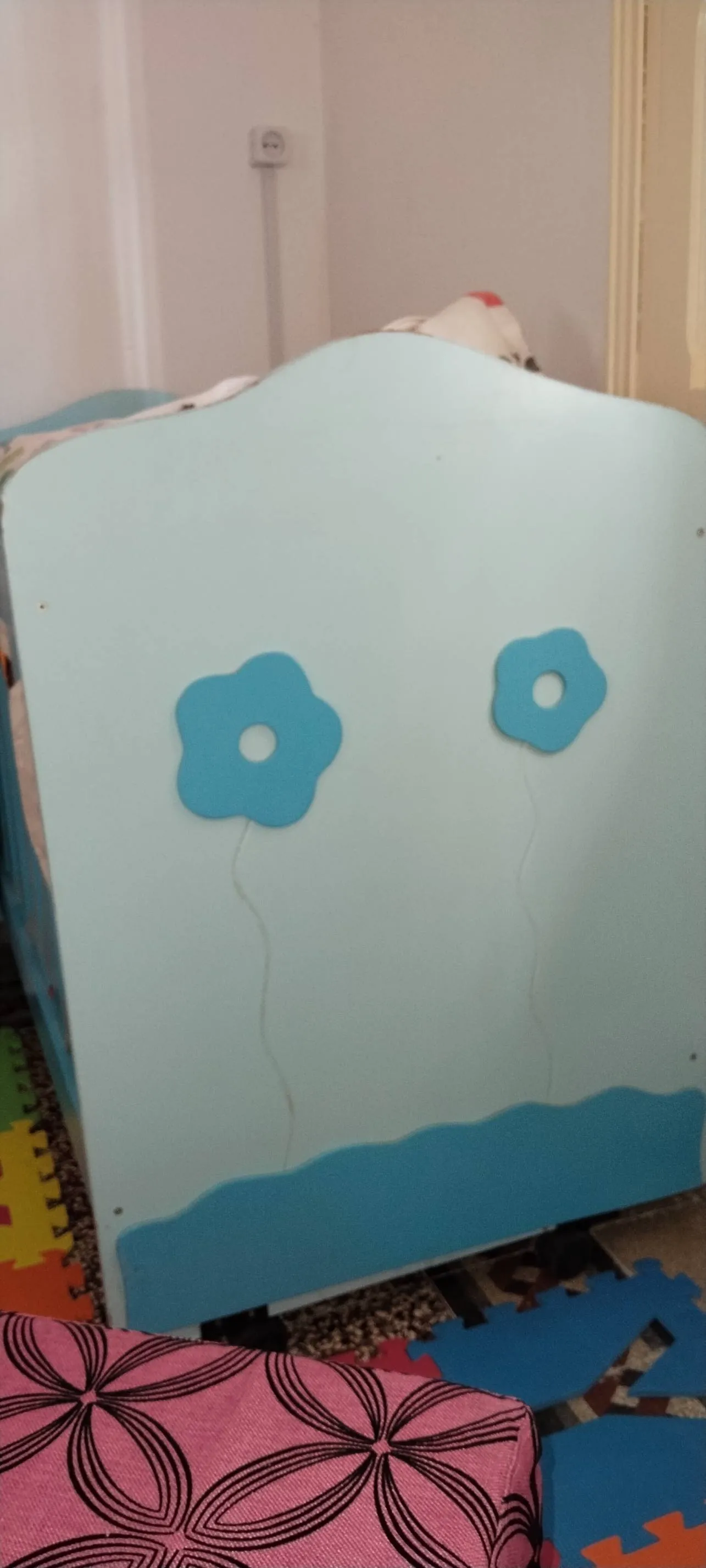 Lit bébé avec matela 