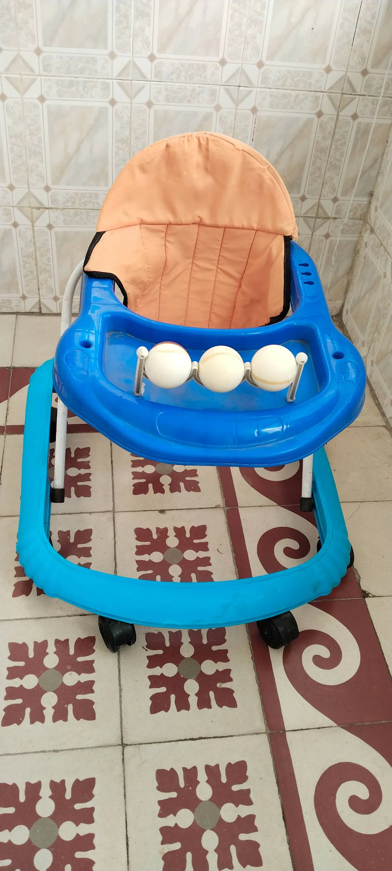 Lit bébé avec matela 