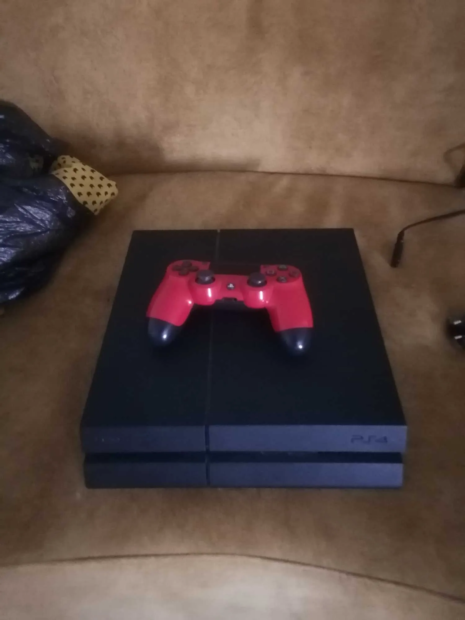 Ps4 fat (fc25 + compte fortnite + it takes two full+gta5)