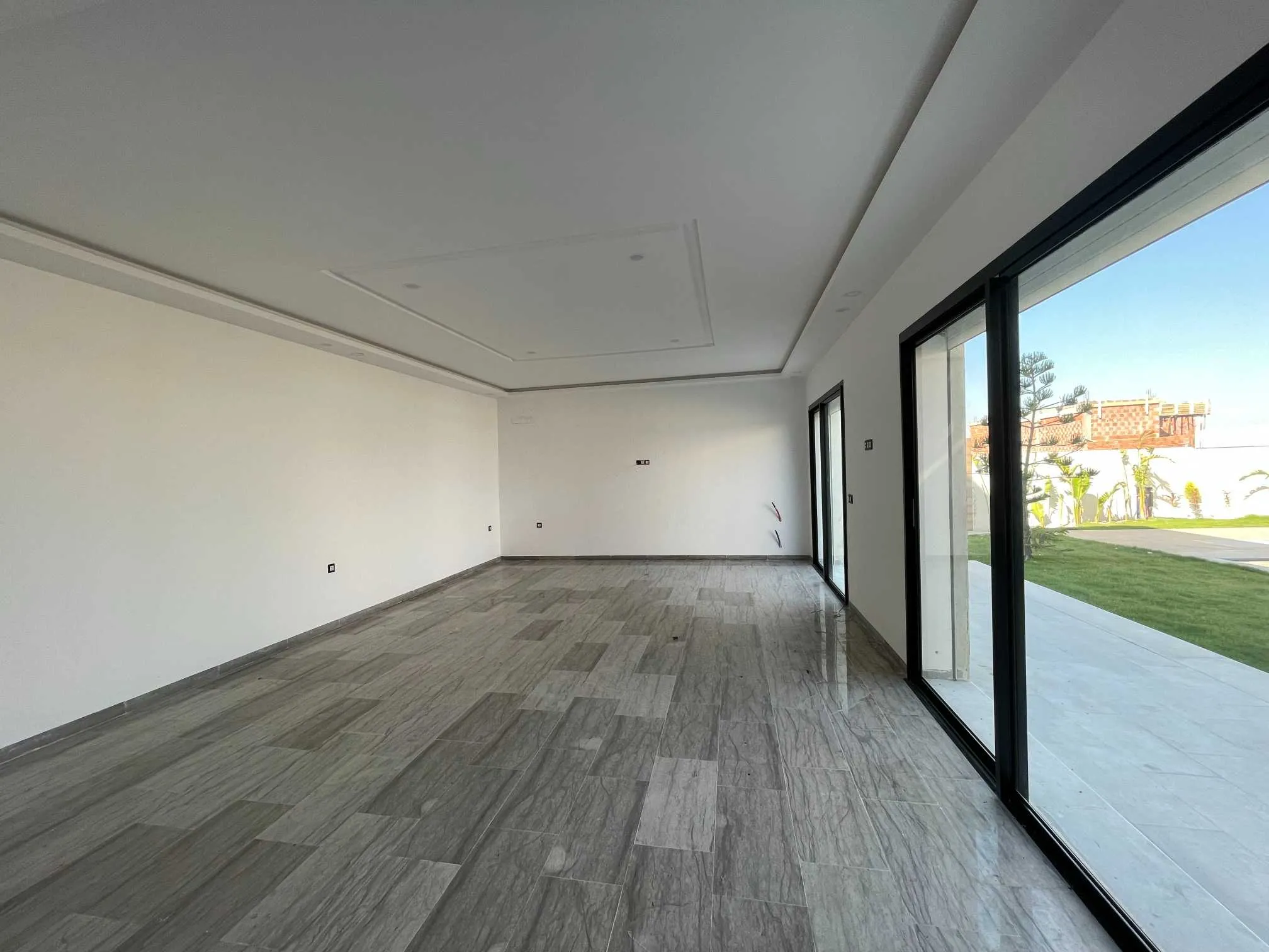 A vendre une villa S+3 en cours de finition située à sidi hamed Hammemt Sud 