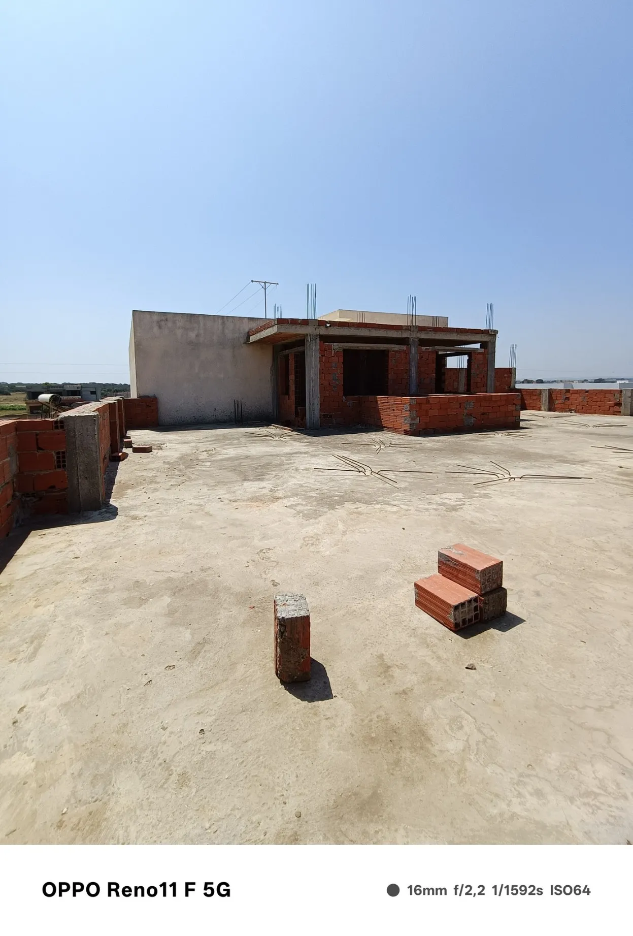 A vendre 4 appartement s+3 en cours de construction SiTué à el Haouaria centre ville