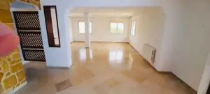 A Louer Etage de villa S+4 à Cité Ennasr