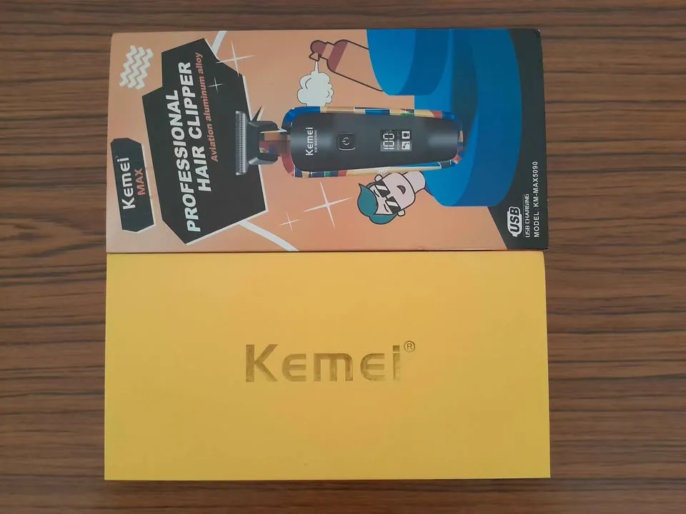 Tondeuse cheveux kemei km-max-5090 jamais servi