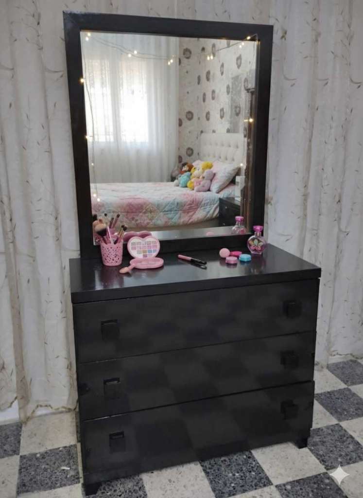💥💥💥💥💥💥💥
Coiffeuse💇🏼‍♀️🪞💄👛 a vendre à mahdia📍 
☎️94.013.109