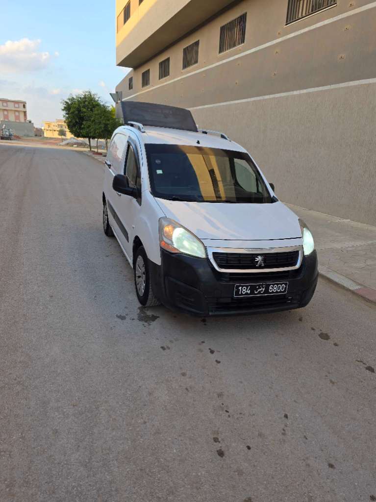 Peugeot partner b9 