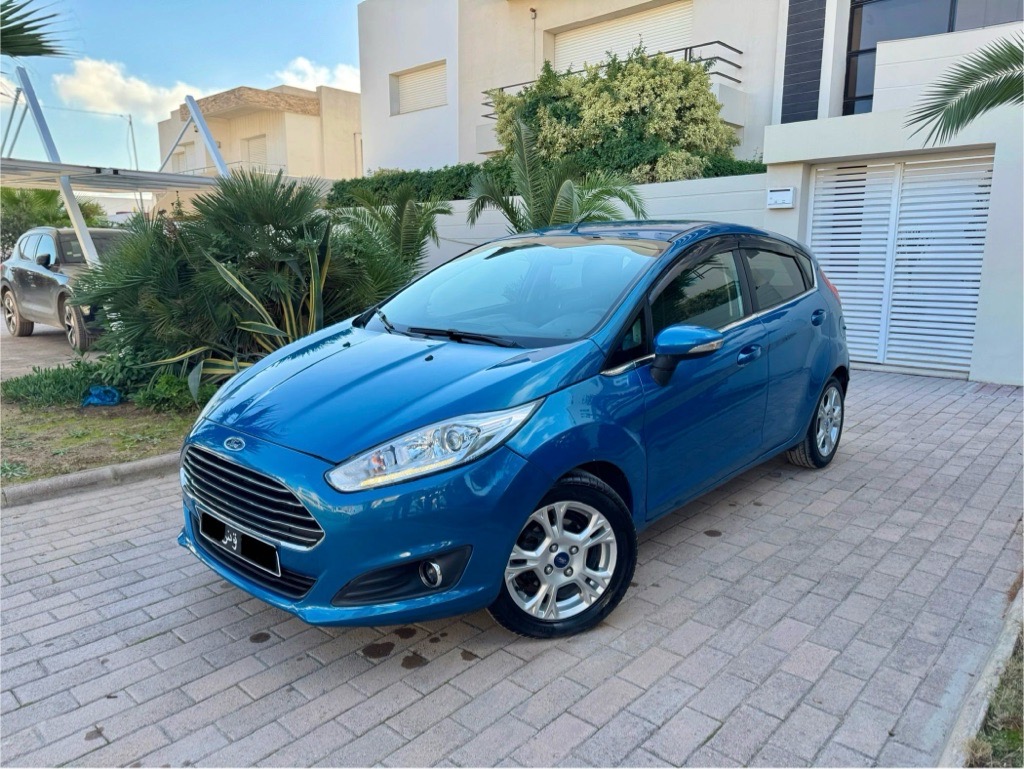 FORD FIESTA Titanium 