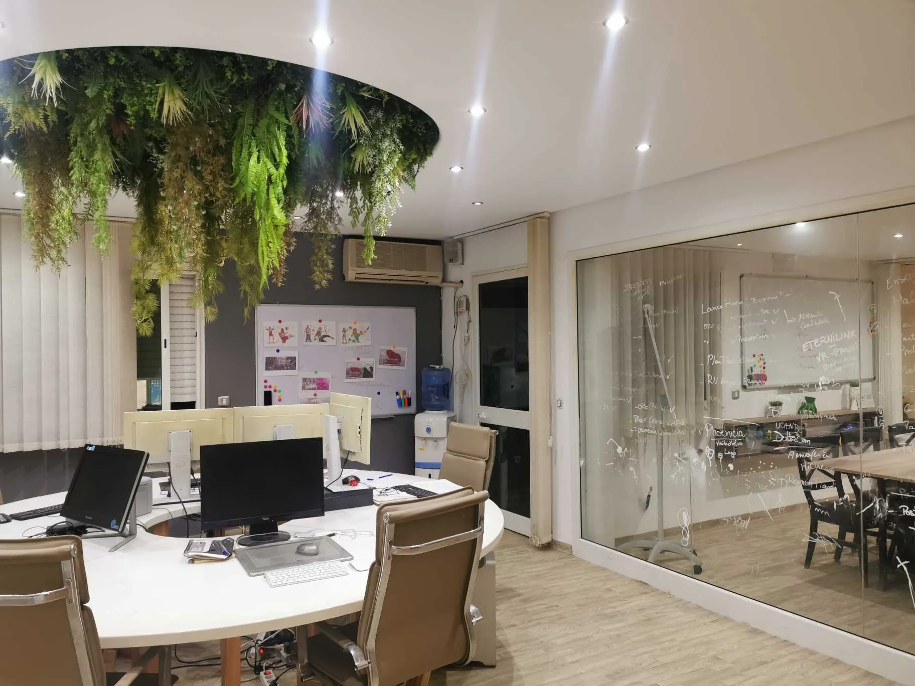Opportunité Rare – Bureau 100% Prêt à l’Emploi à Jawhara