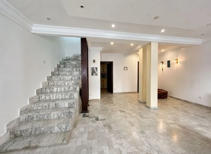 Duplex S+3 de 140 m² à La Marsa
