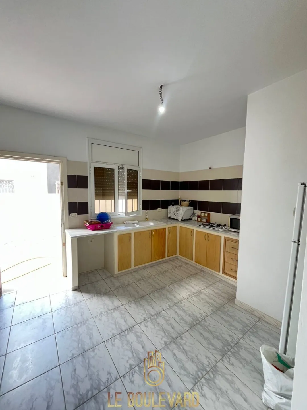 A Louer Villa S+3 Indépendante Avec Abri De Voiture à AFH Mrezga, Nabeul