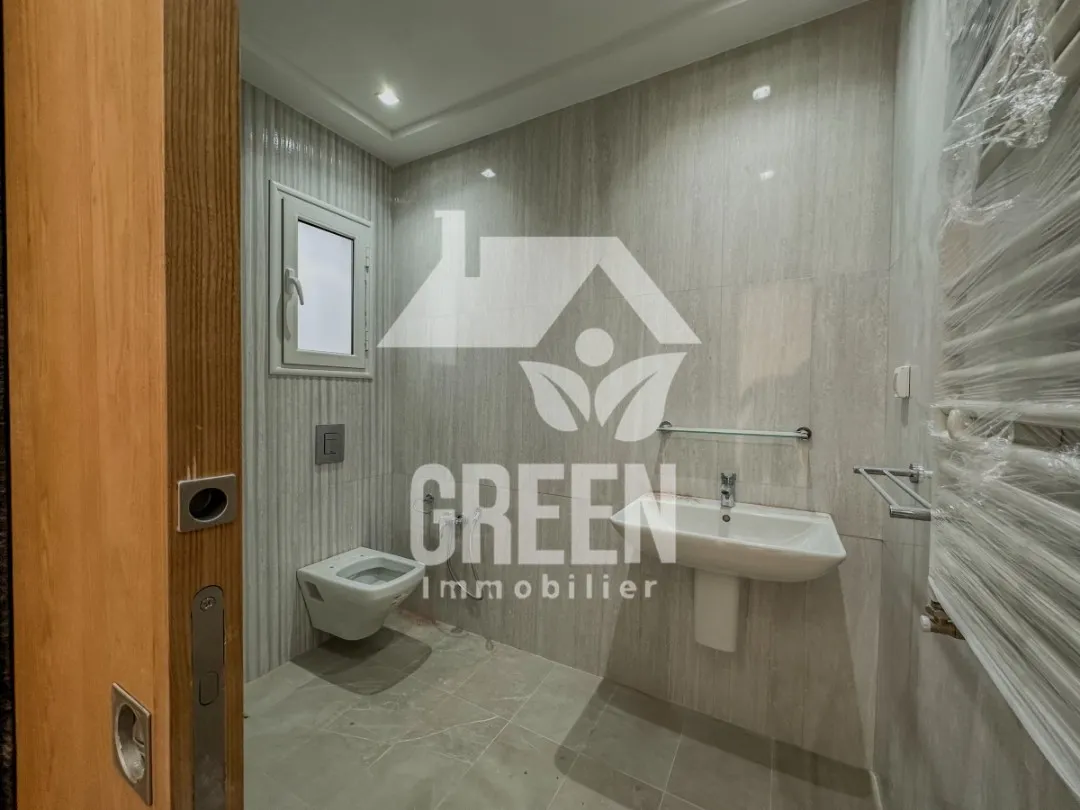 Appartement s+2 la Queen