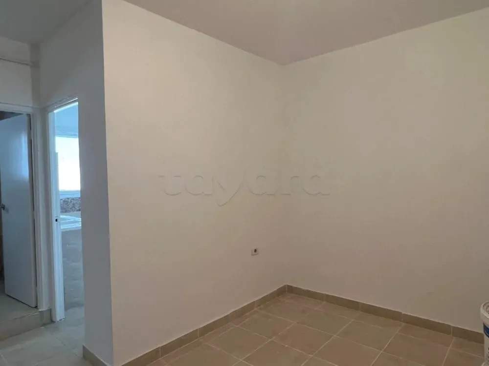 un appartement s+2 au rdc a louer situé a Cité khadhra En face Clinique Ibn Zohr