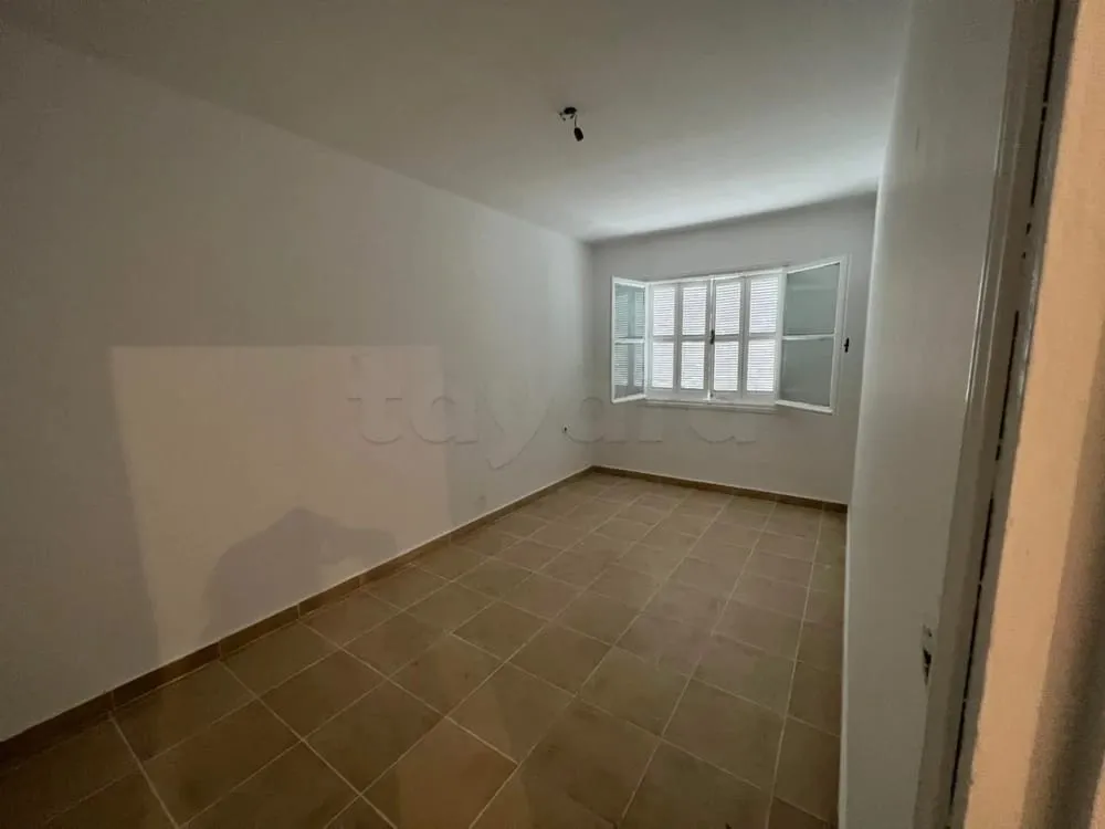 un appartement s+2 au rdc a louer situé a Cité khadhra En face Clinique Ibn Zohr