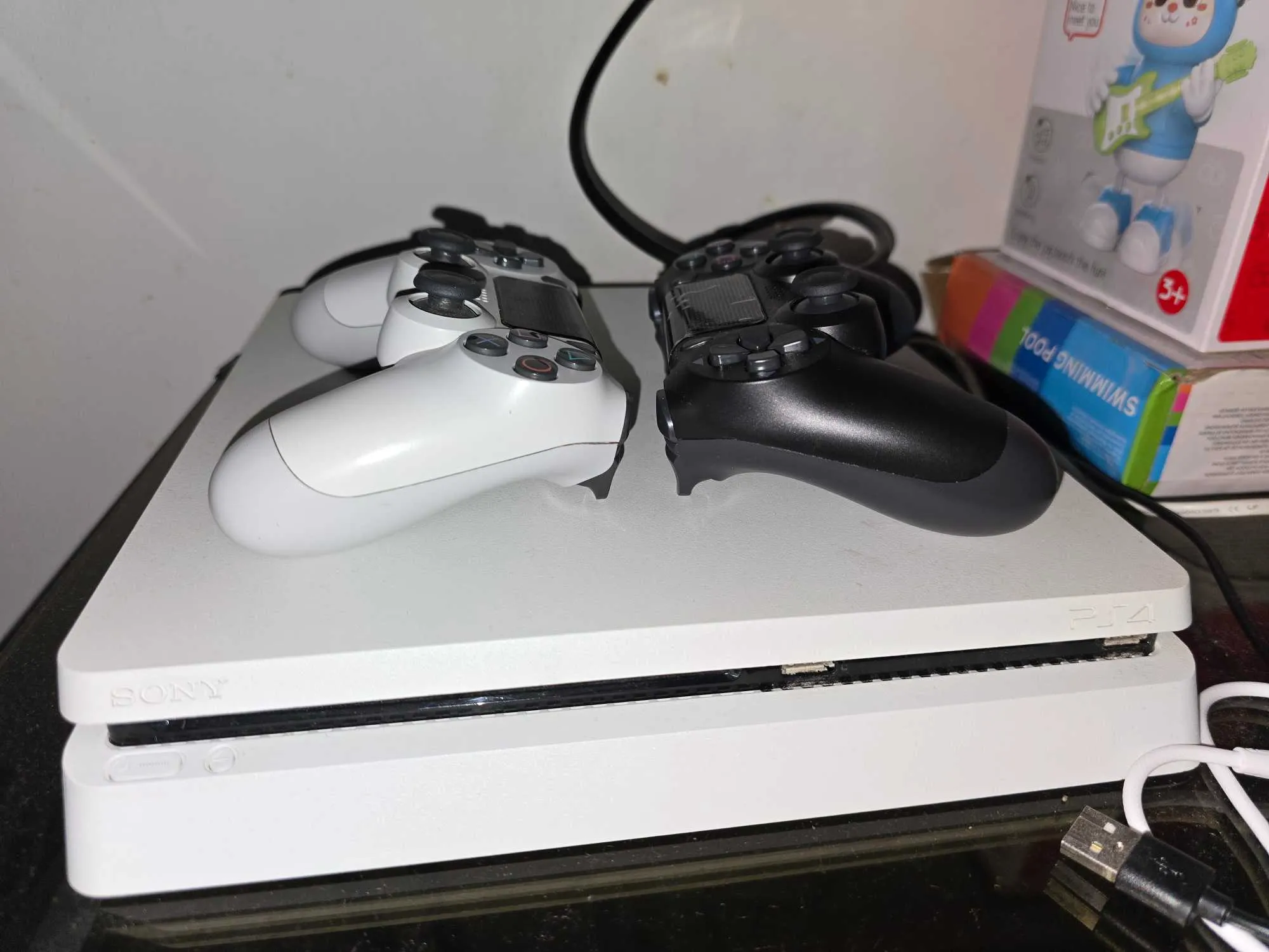 PS4 SLIM PATCHÉ 1T 