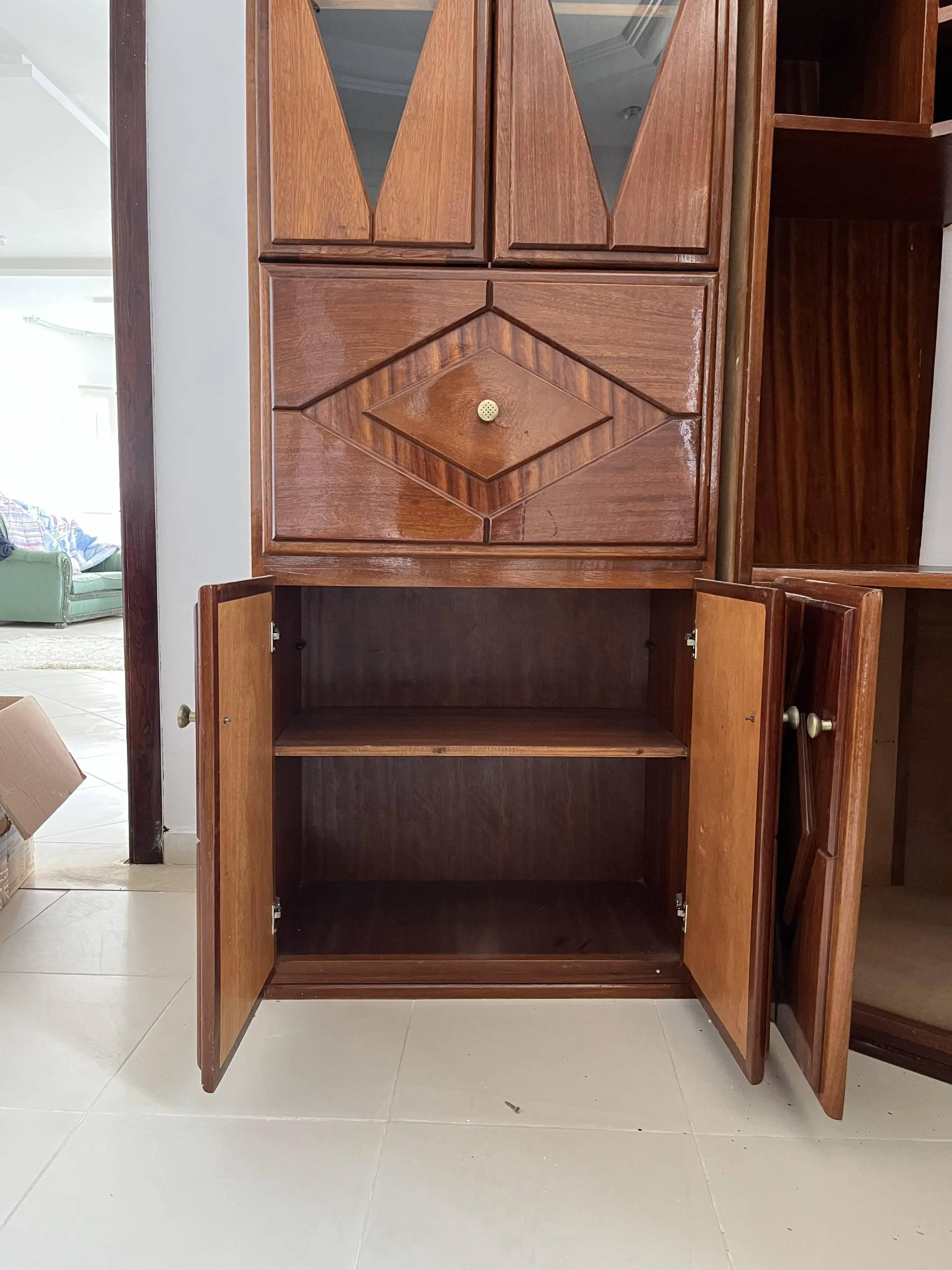 grand meuble/bibliotheque en bois massif