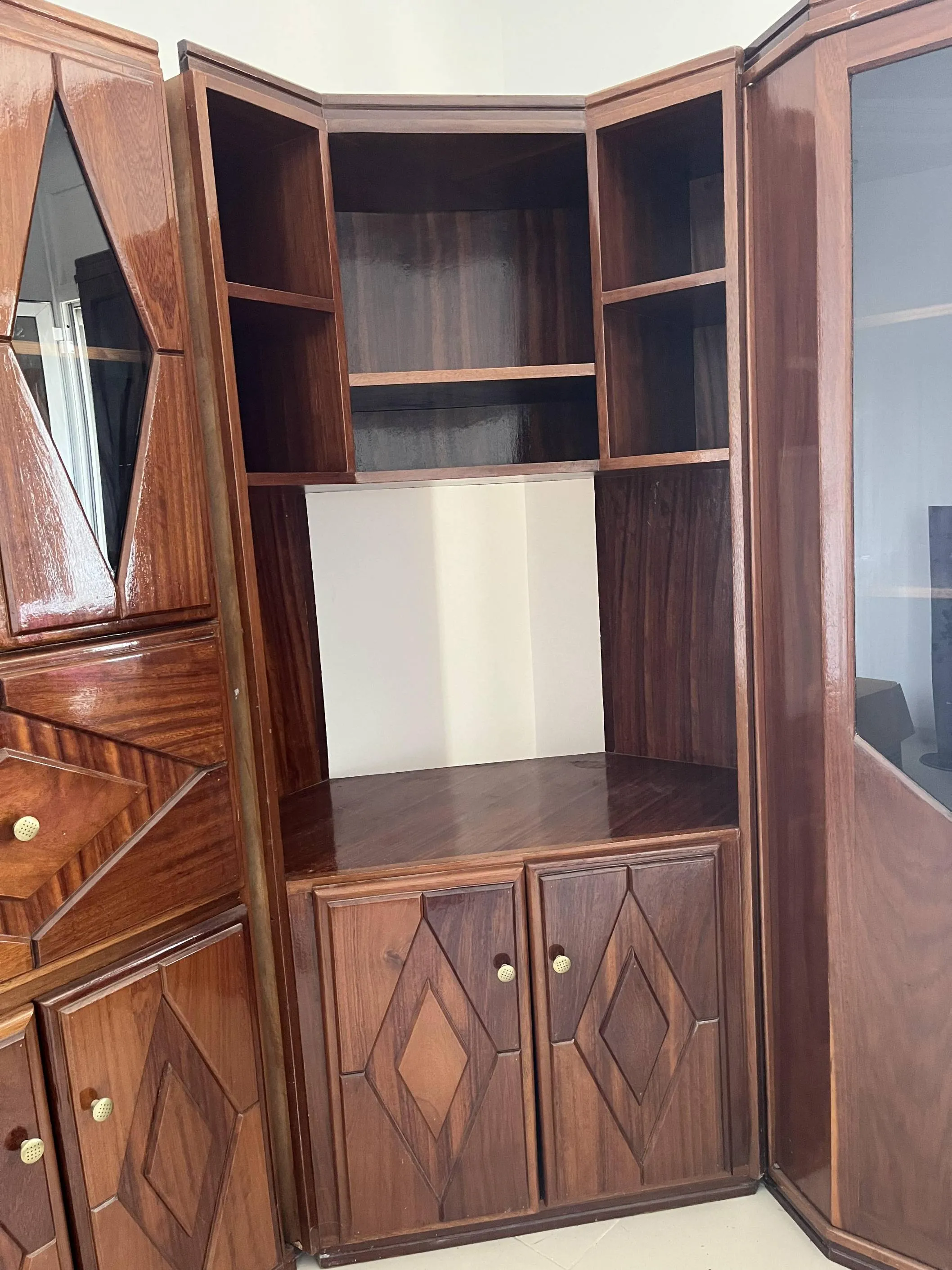 grand meuble/bibliotheque en bois massif