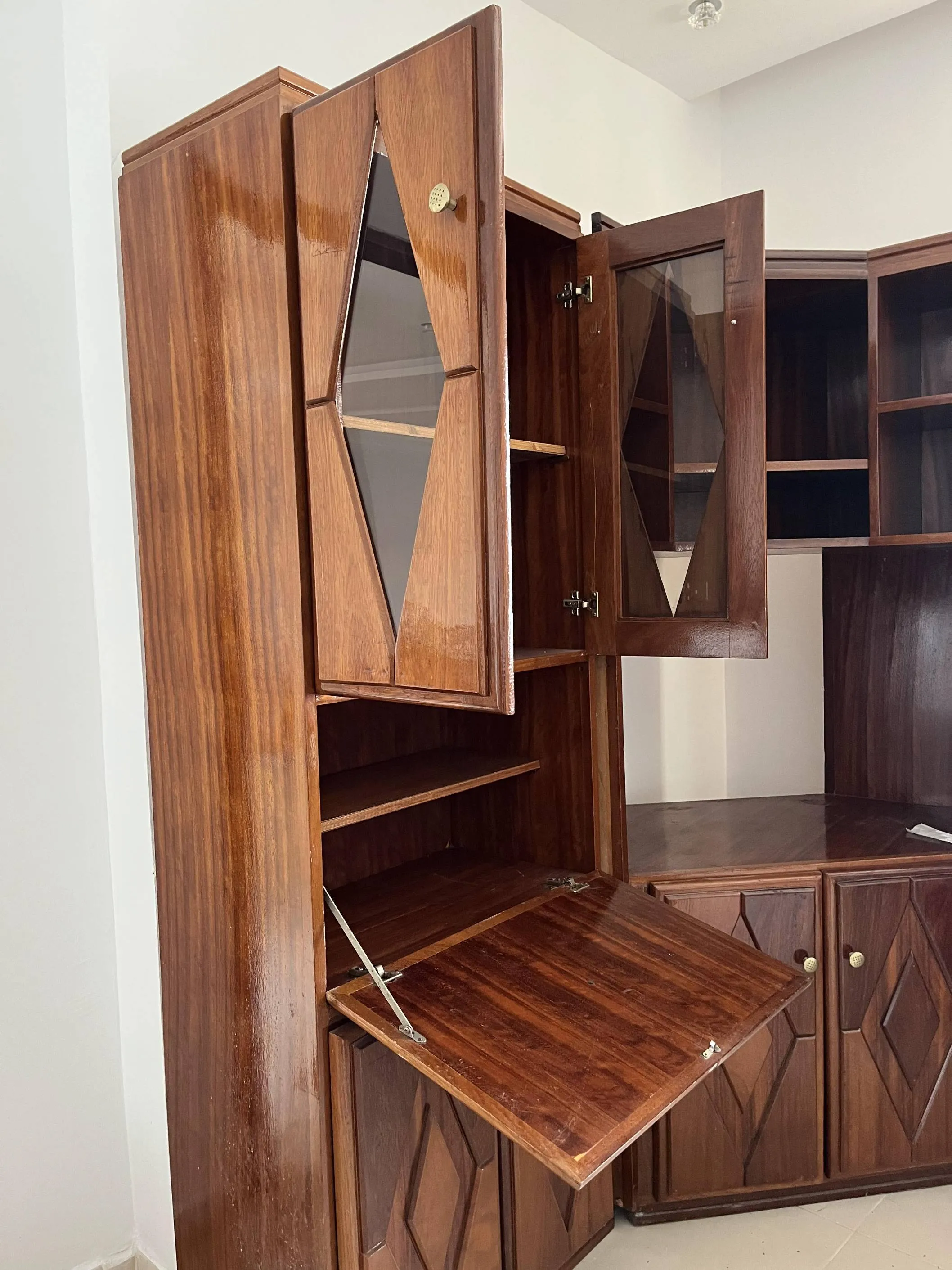 grand meuble/bibliotheque en bois massif