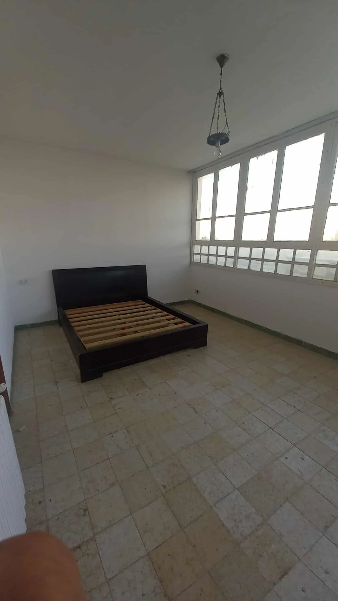 AL Etage de villa ( 2ème) grand S+3 Menzeh 4