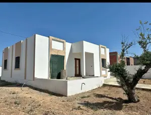 AV villa de 400m non fini à hammamet sud 
