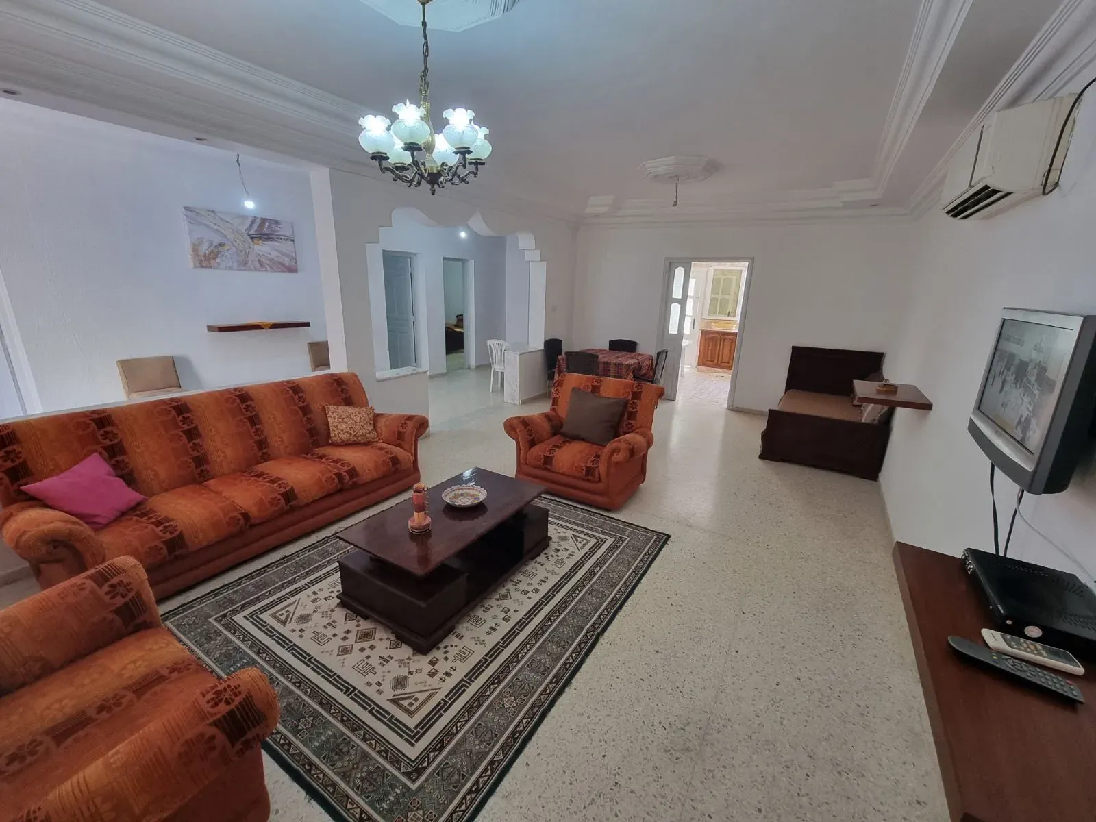 A louer Rez de chaussée de villa à Sidi Salem , Bizerte