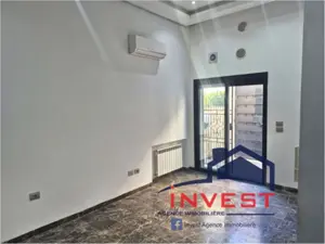 Appartement S+1 avec terrasse à proximité du Grand Carrefour