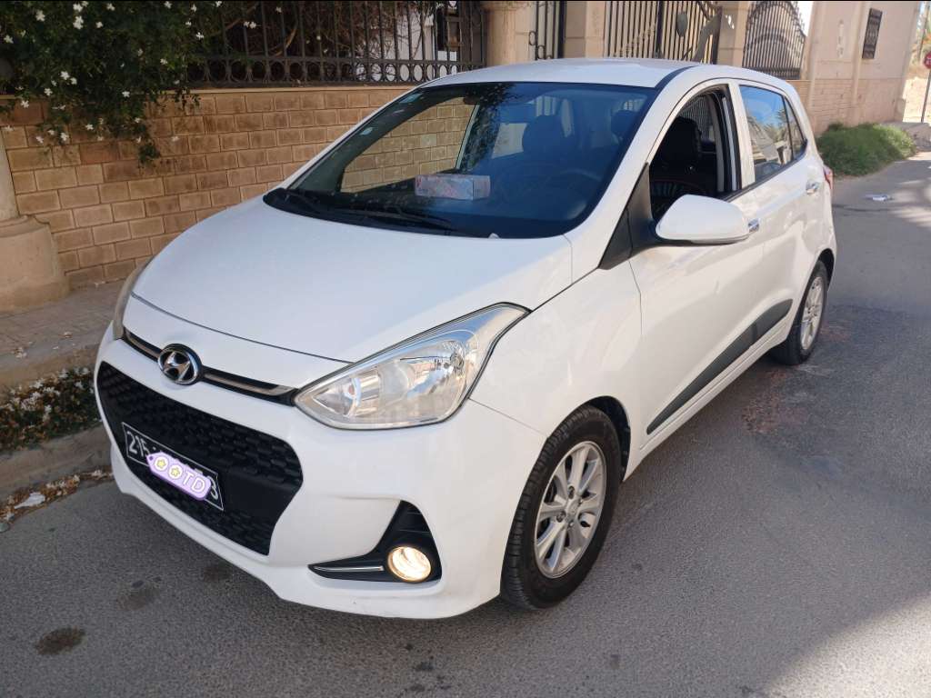 HYUNDAI GRANDE i10 BOÎTE AUTO ESSENCE Tel 24 313 594