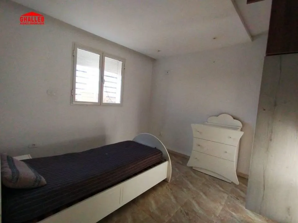 فرصة دار واسعة بالجردة و بلاصة الكرهبة موجودة 