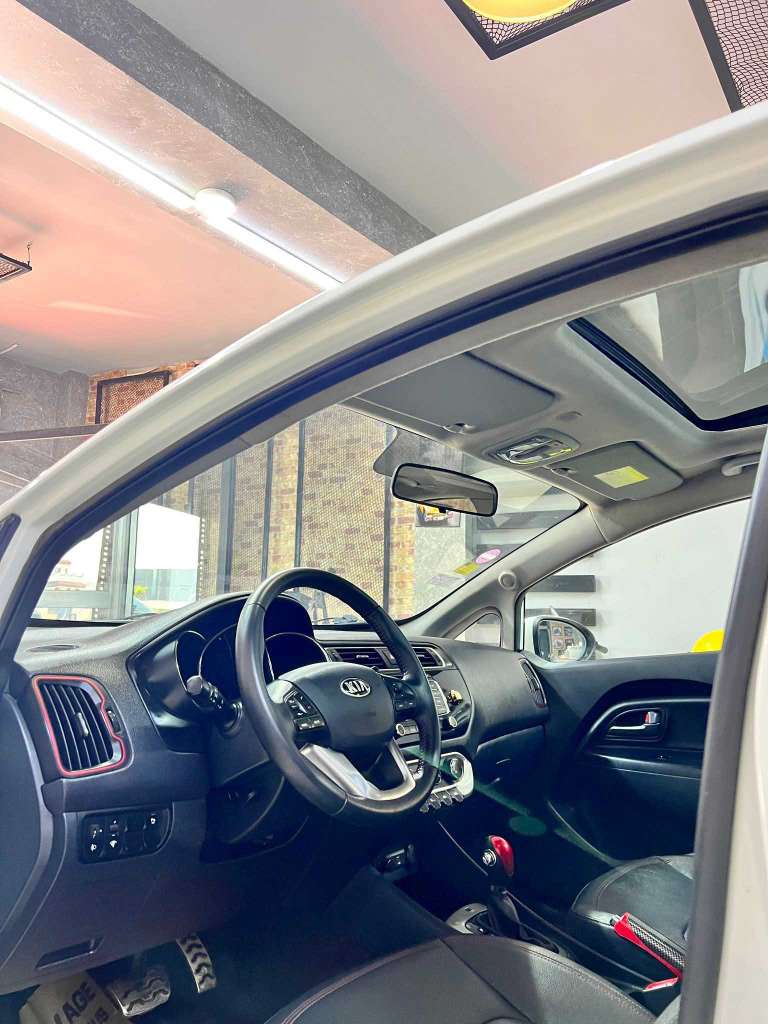 Hyundai Grand i 10 