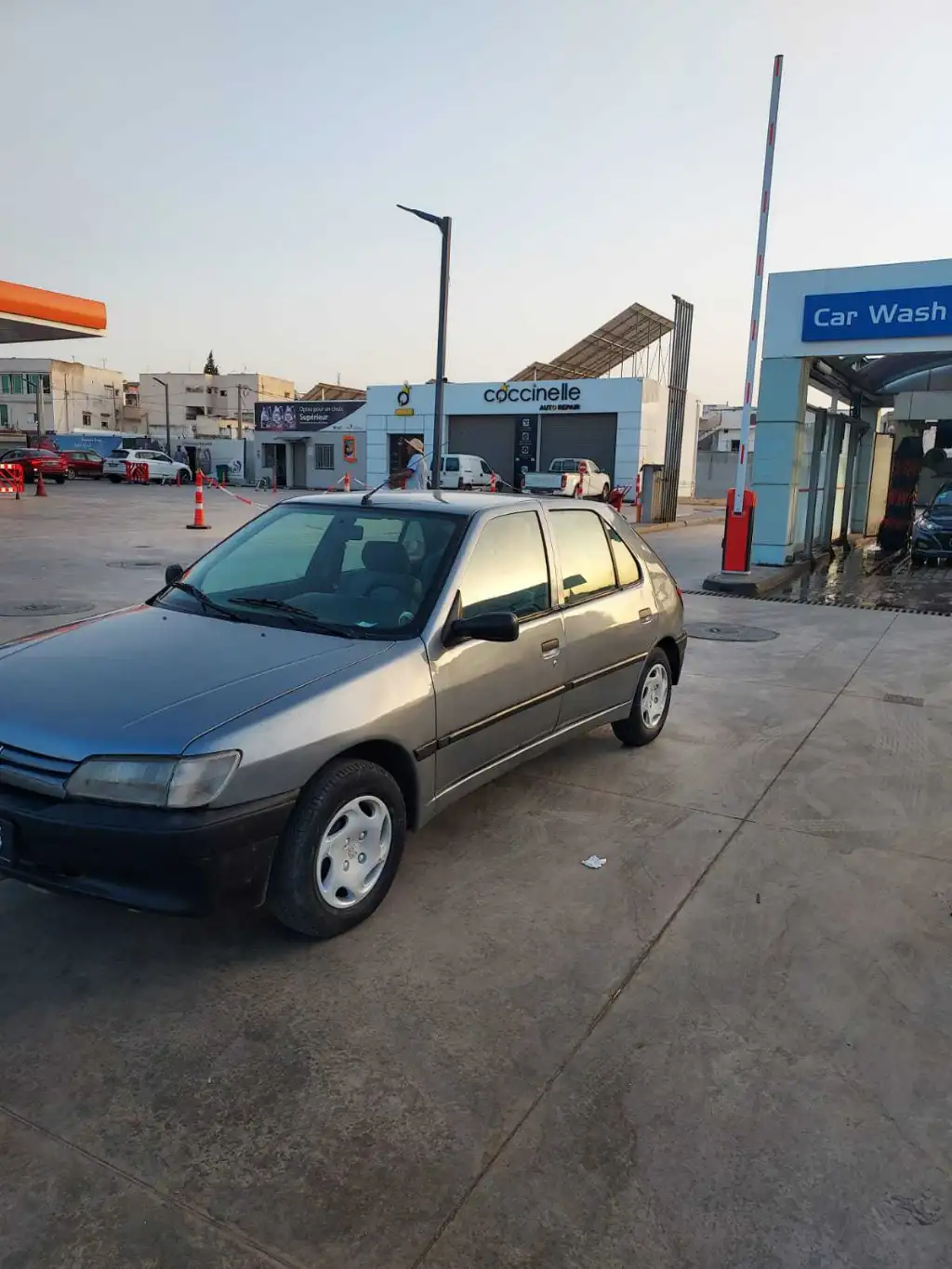 Avendre 306 essence nthifa nm de tlf 96 028 174