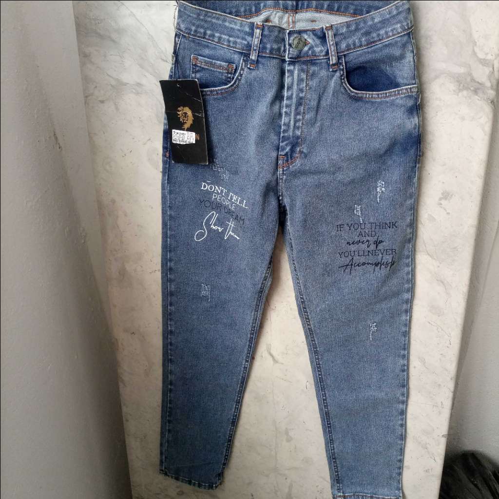 Pantalon taille 2 avec pull taille 2  et pantalon taille, 12  avec pull taille 12 tout neufs