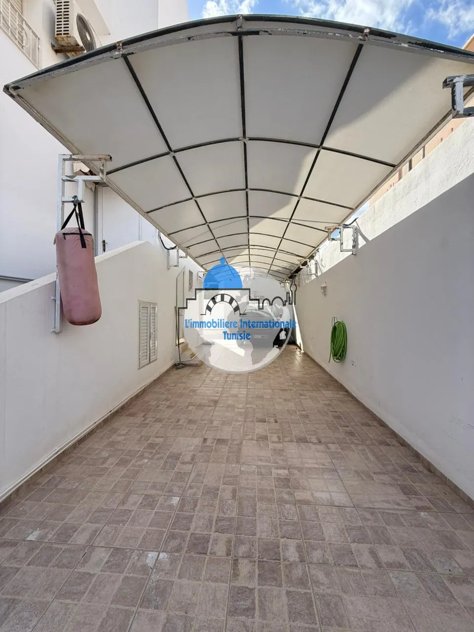 𝗠𝗮𝗴𝗻𝗶𝗳𝗶𝗾𝘂𝗲 𝗩𝗶𝗹𝗹𝗮 à 𝗟𝗼𝘂𝗲𝗿 – 𝗘𝗺𝗽𝗹𝗮𝗰𝗲𝗺𝗲𝗻𝘁 𝗜𝗱é𝗮𝗹 à 𝗞𝗵é𝘇𝗮𝗺𝗮