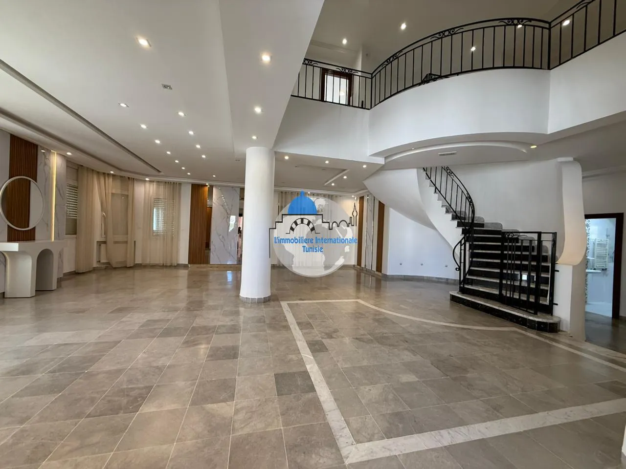 𝗠𝗮𝗴𝗻𝗶𝗳𝗶𝗾𝘂𝗲 𝗩𝗶𝗹𝗹𝗮 à 𝗟𝗼𝘂𝗲𝗿 – 𝗘𝗺𝗽𝗹𝗮𝗰𝗲𝗺𝗲𝗻𝘁 𝗜𝗱é𝗮𝗹 à 𝗞𝗵é𝘇𝗮𝗺𝗮