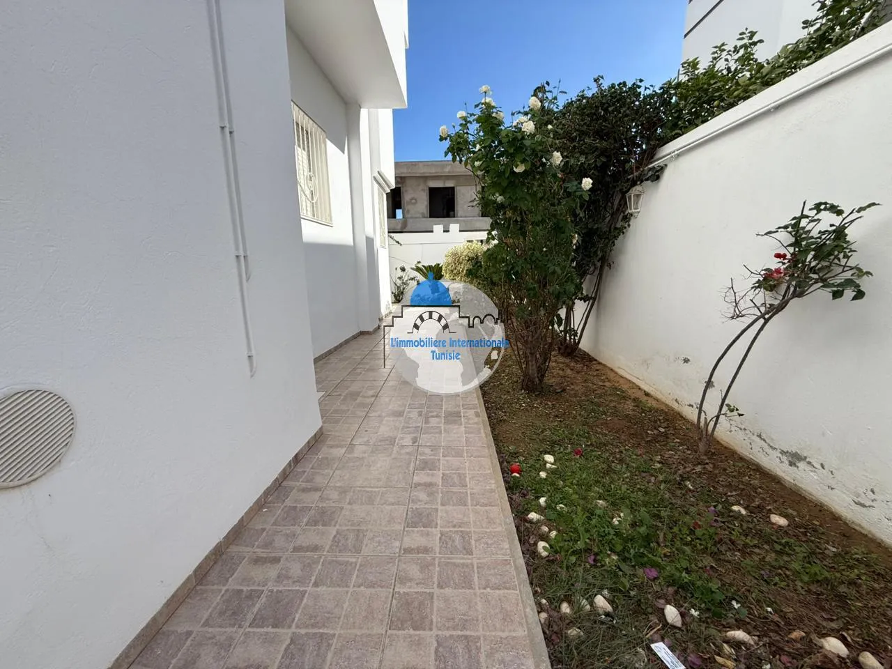 𝗠𝗮𝗴𝗻𝗶𝗳𝗶𝗾𝘂𝗲 𝗩𝗶𝗹𝗹𝗮 à 𝗟𝗼𝘂𝗲𝗿 – 𝗘𝗺𝗽𝗹𝗮𝗰𝗲𝗺𝗲𝗻𝘁 𝗜𝗱é𝗮𝗹 à 𝗞𝗵é𝘇𝗮𝗺𝗮