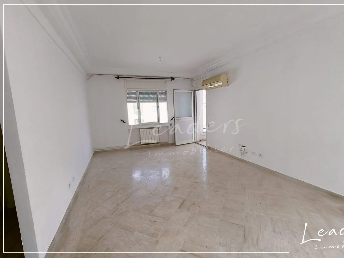 🏢 Réf AR1037 – Appartement S+3 à La Soukra – 138 m² – 325 000 DT