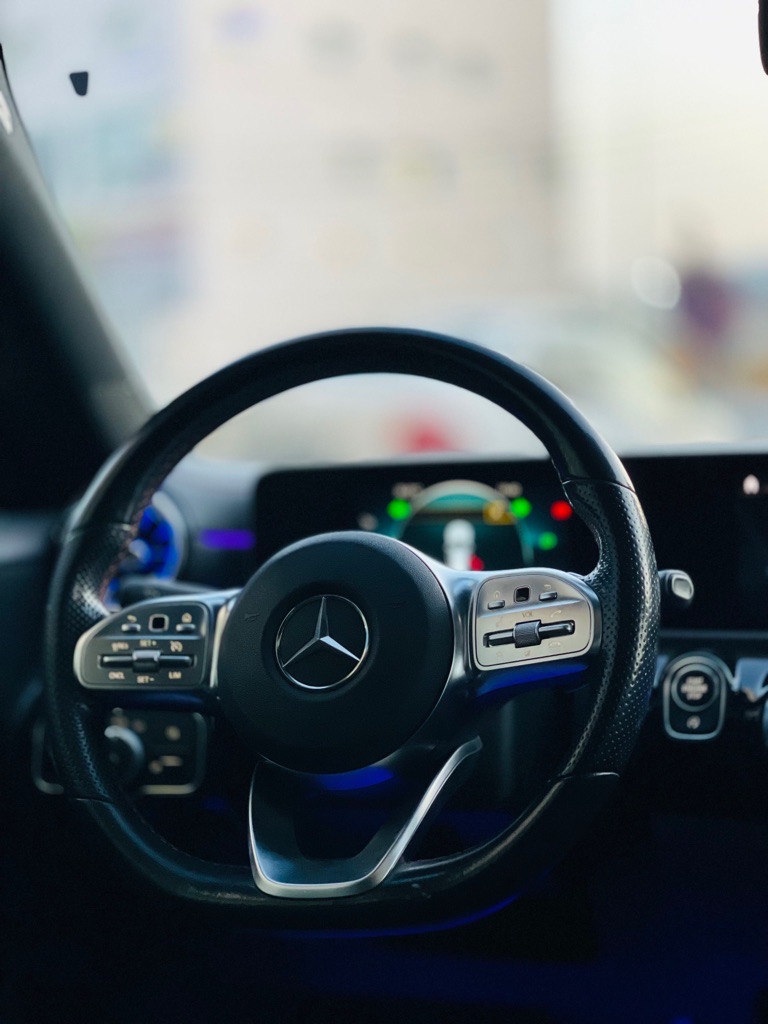 Mercedes Benz Cla 180
