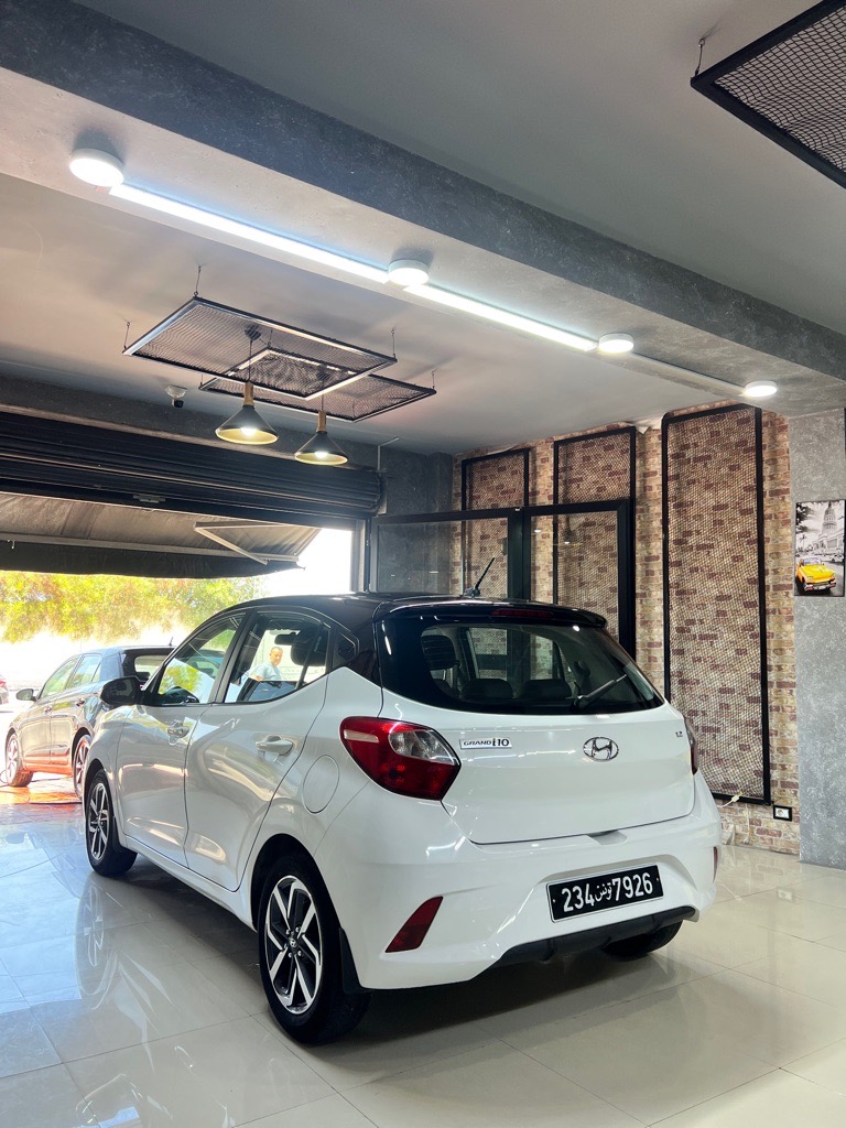Hyundai grand i 10