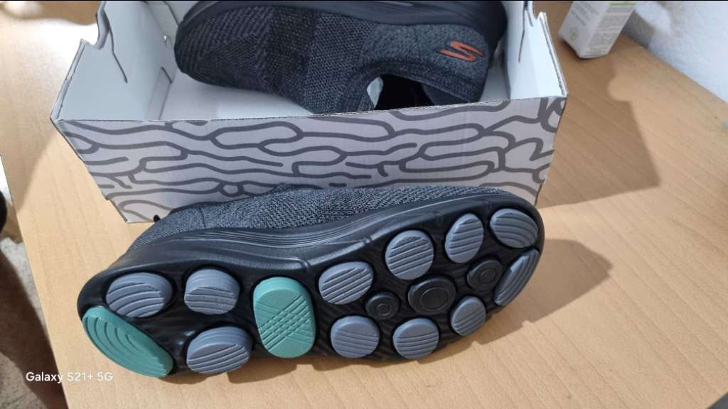 Skechers importé 