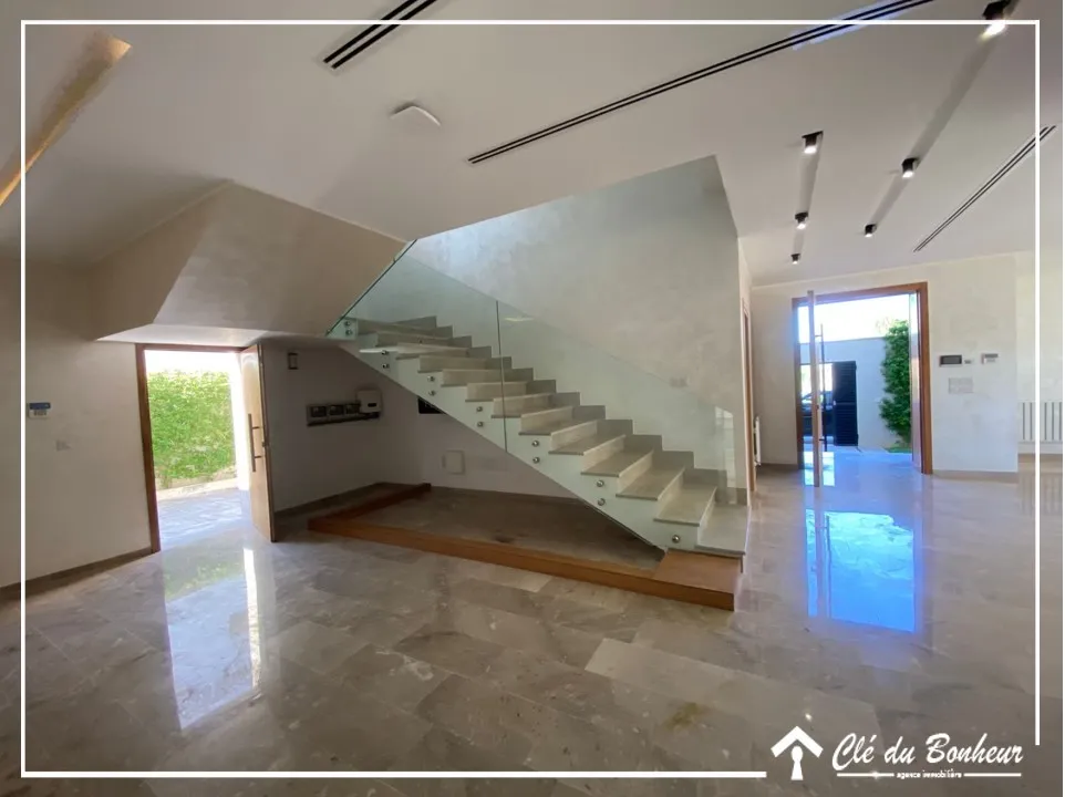 Superbe Villa à Chotrana 3