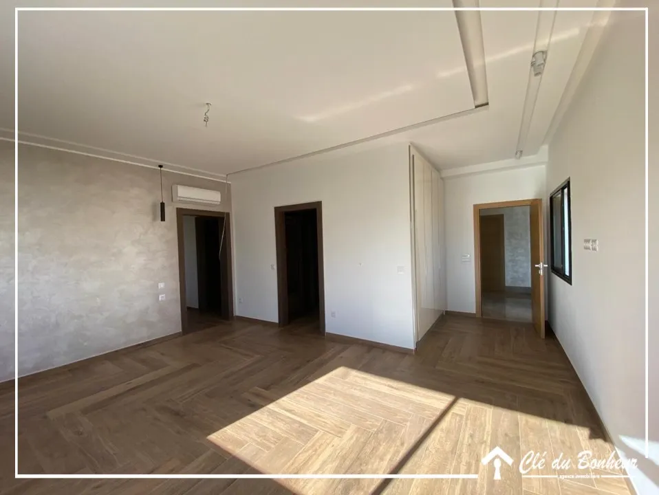 Superbe Villa à Chotrana 3