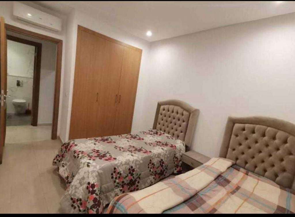 شقق مفروشة للايجار باليوم اسبوع في تونس العاصمة برشلونة أو العوينة 