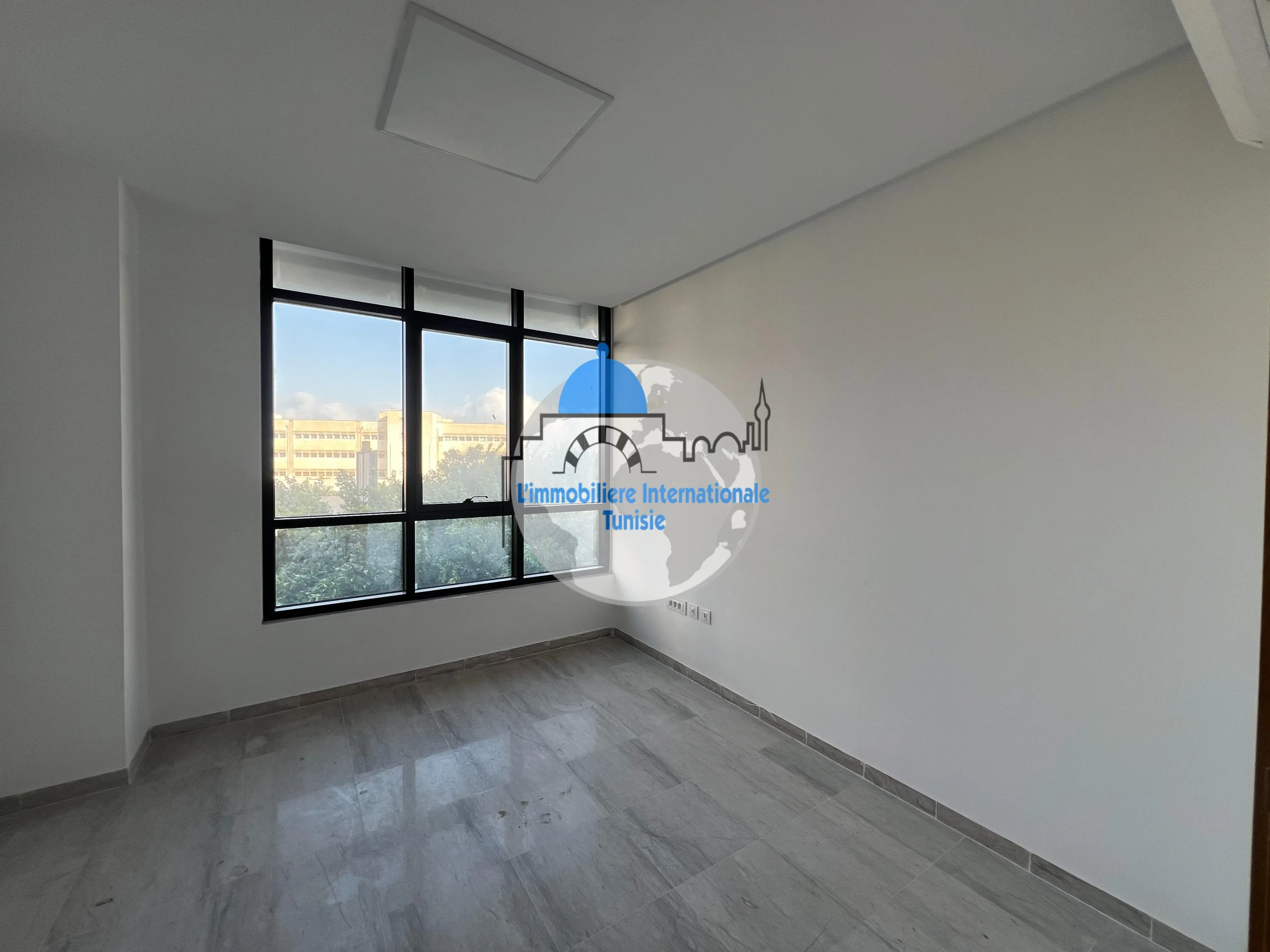 Location annuelle un bureau A+3 au centre ville Sousse 