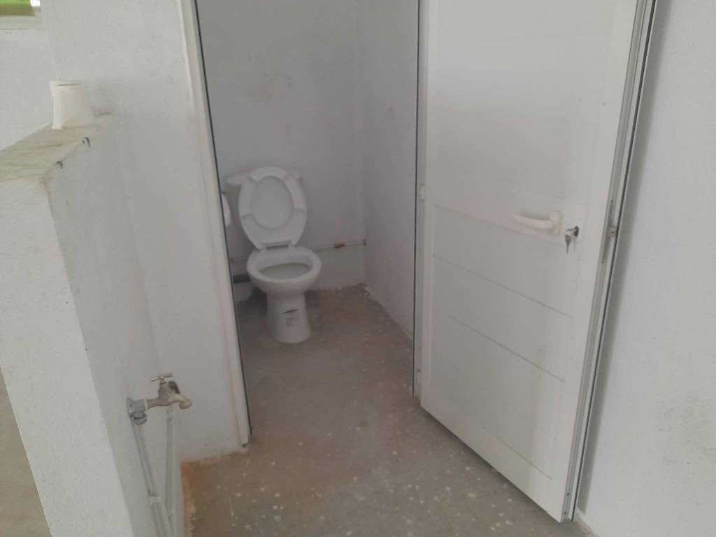 ✨ À LOUER : LOCAL POLYVALENT 700 M² - AKOUDA ✨