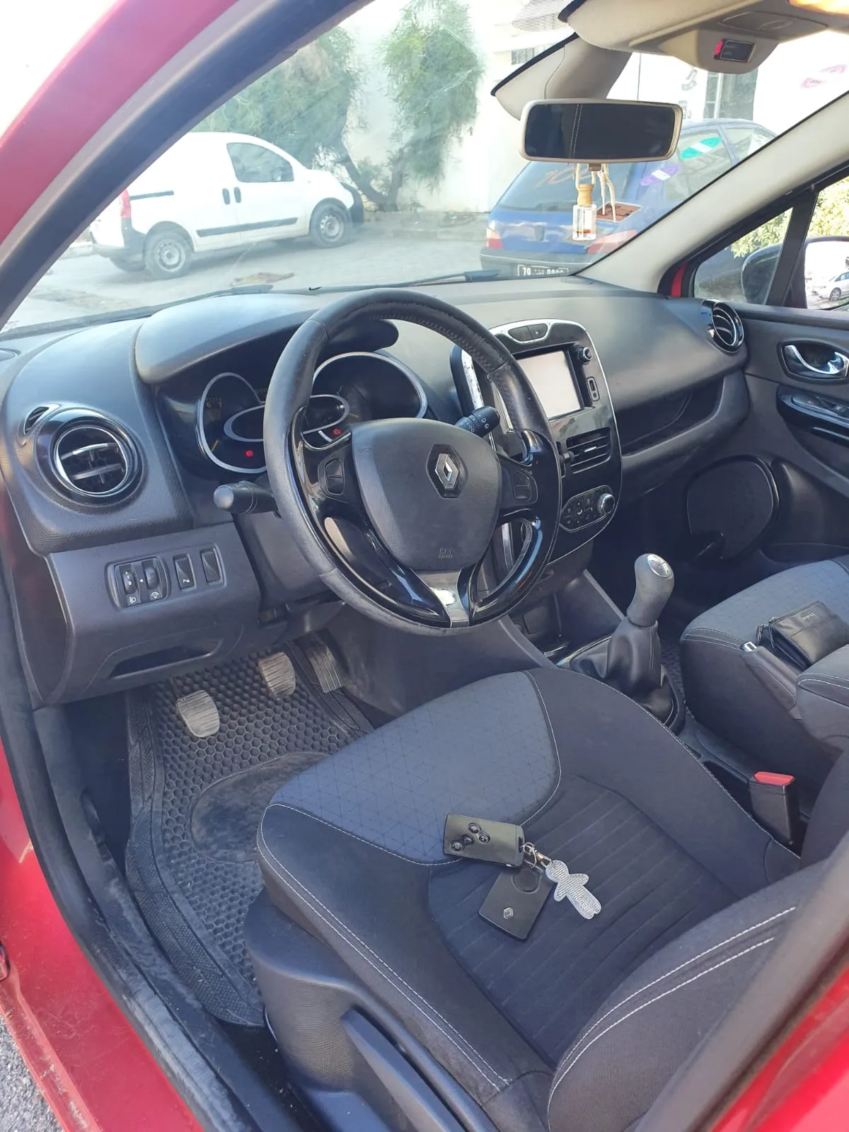 Clio 4 dynamique En bonne état 